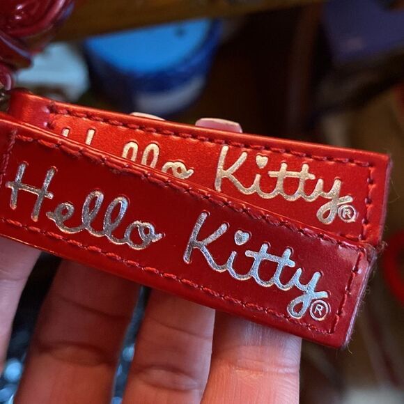 HELLO KITTY LOUNGEFLY SANRIO RED PATENT LOGO EMBOSSED DOME TOTE SATCHEL HANDBAG - Picture 7 of 12